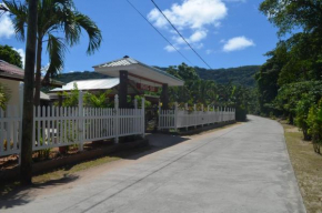 Гостиница Rising Sun Guesthouse  La Digue